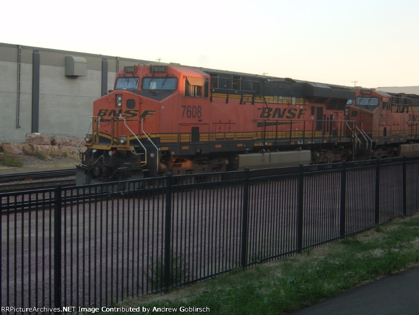 BNSF 7608